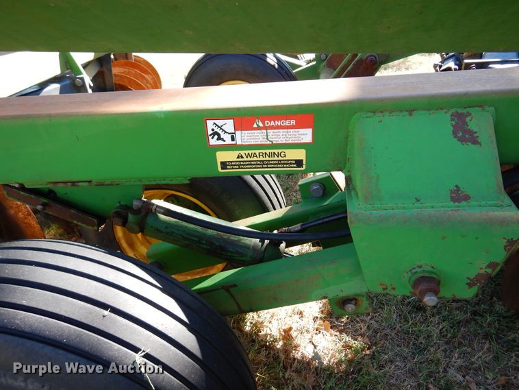 image for item DM5219 John Deere 630  tandem off-set disk