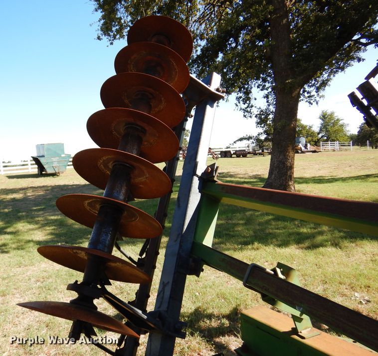 image for item DM5219 John Deere 630  tandem off-set disk