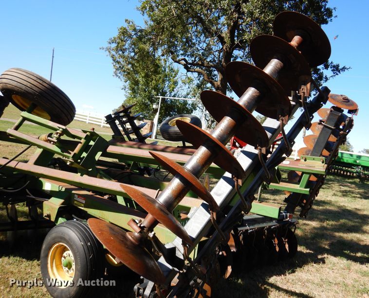 image for item DM5219 John Deere 630  tandem off-set disk