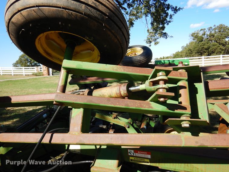 image for item DM5219 John Deere 630  tandem off-set disk