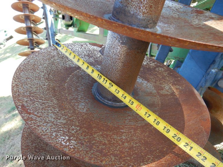 image for item DM5219 John Deere 630  tandem off-set disk