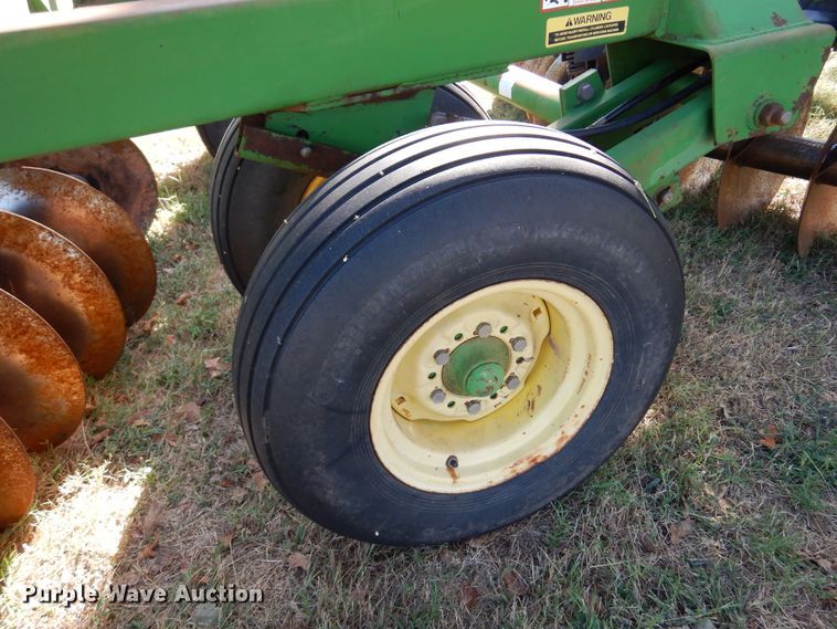 image for item DM5219 John Deere 630  tandem off-set disk