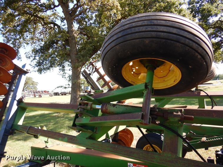 image for item DM5219 John Deere 630  tandem off-set disk