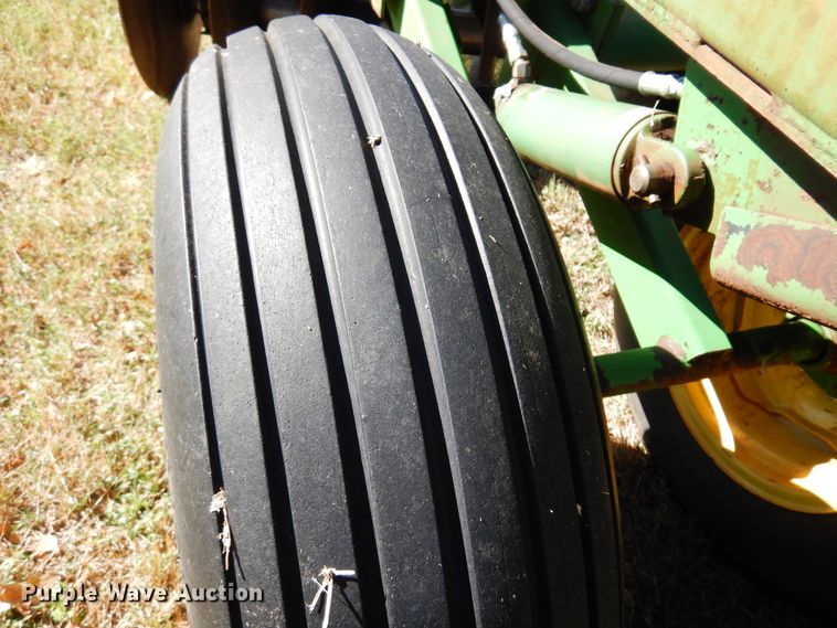 image for item DM5219 John Deere 630  tandem off-set disk