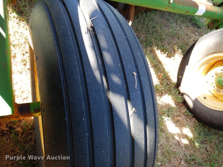 image for item DM5219 John Deere 630  tandem off-set disk