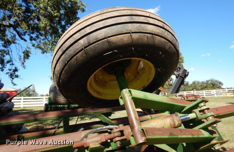 image for item DM5219 John Deere 630  tandem off-set disk
