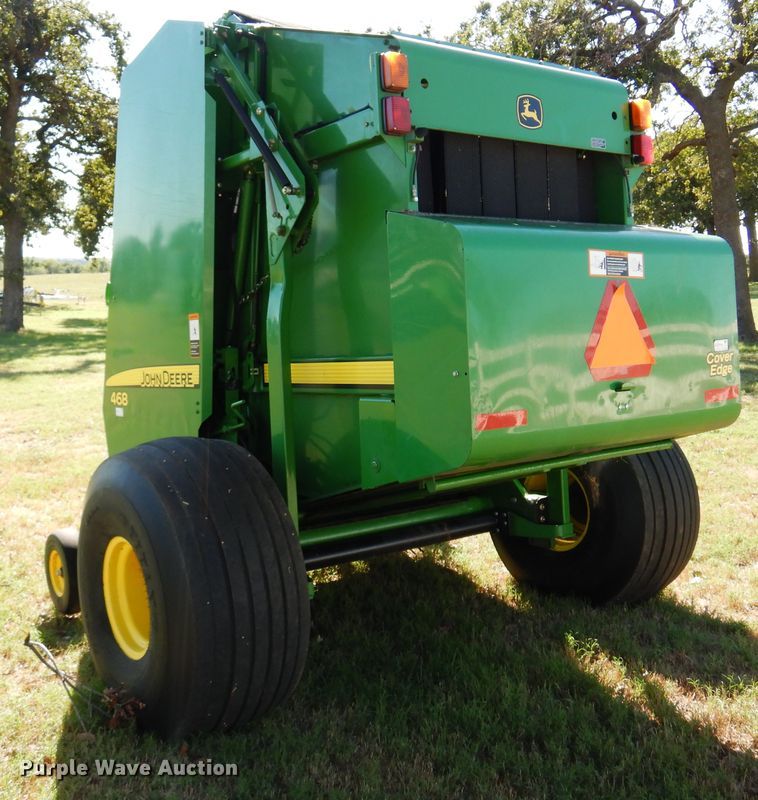 image for item DM5220 2011 John Deere 468  round baler