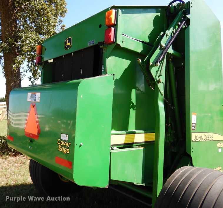 image for item DM5220 2011 John Deere 468  round baler