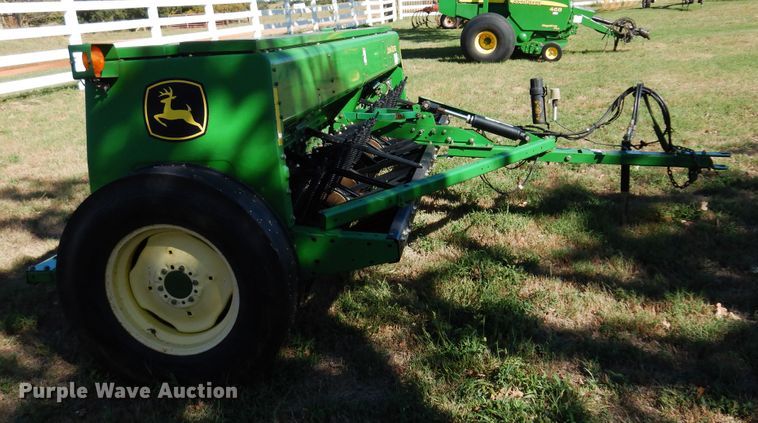 image for item DM5222 John Deere BD1113  grain drill