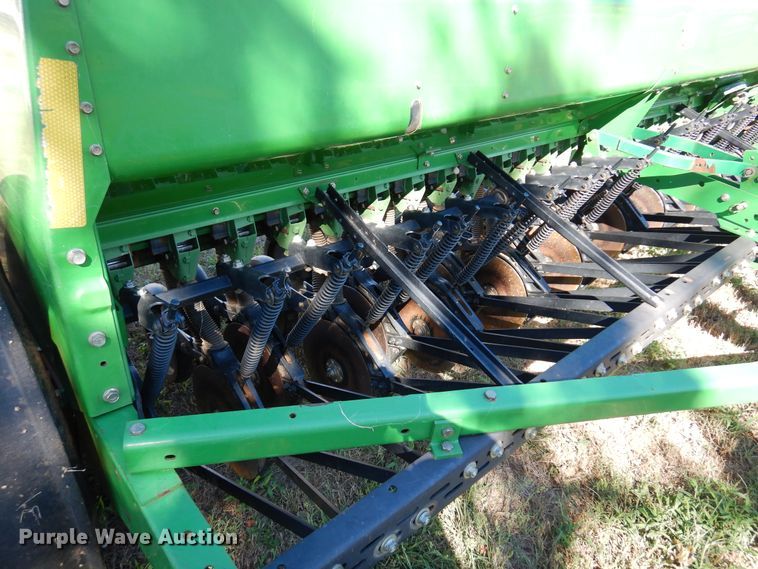 image for item DM5222 John Deere BD1113  grain drill