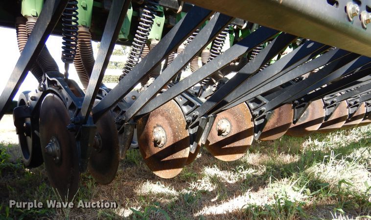 image for item DM5222 John Deere BD1113  grain drill