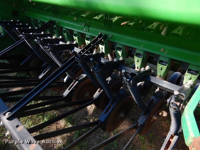 image for item DM5222 John Deere BD1113  grain drill