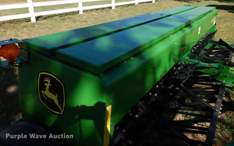 image for item DM5222 John Deere BD1113  grain drill