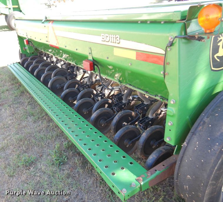 image for item DM5222 John Deere BD1113  grain drill