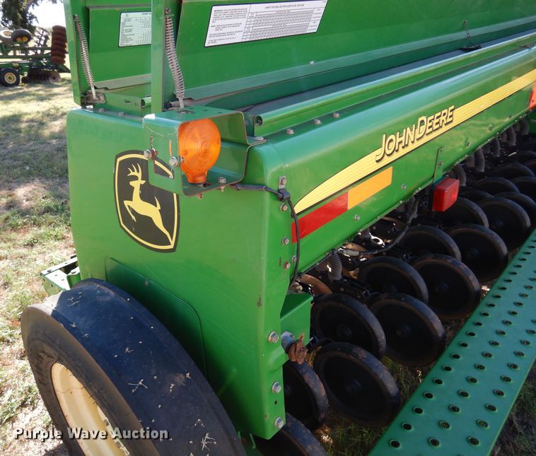 image for item DM5222 John Deere BD1113  grain drill
