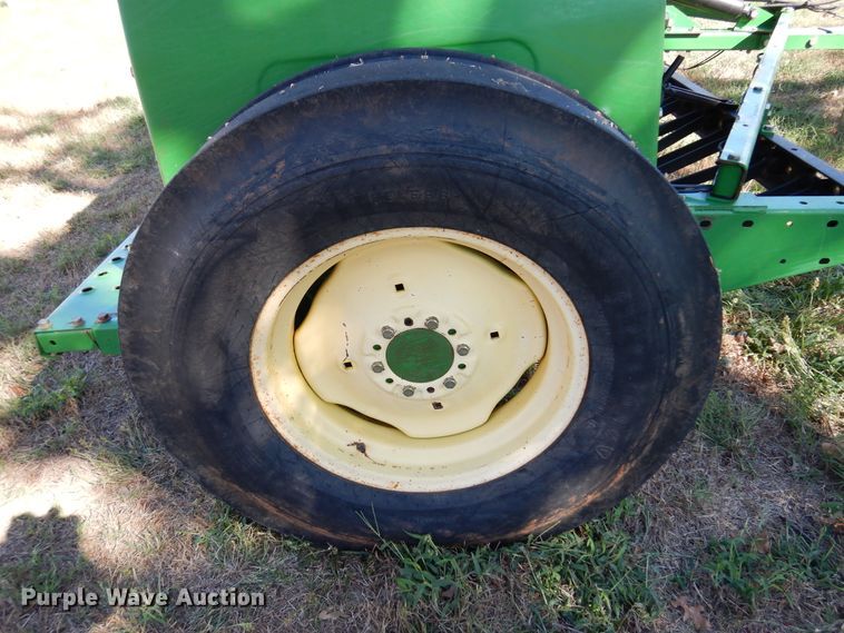image for item DM5222 John Deere BD1113  grain drill