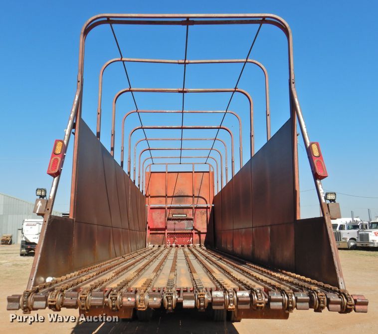 image for item DM8999 1980 International F1954  cotton module truck