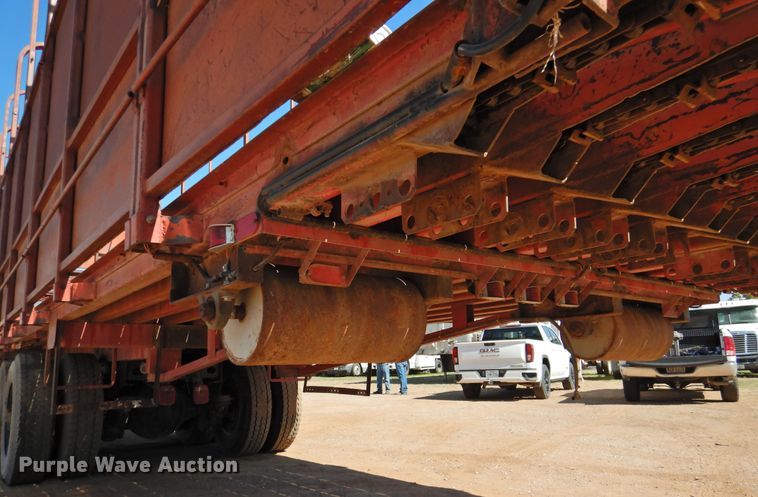 image for item DM8999 1980 International F1954  cotton module truck