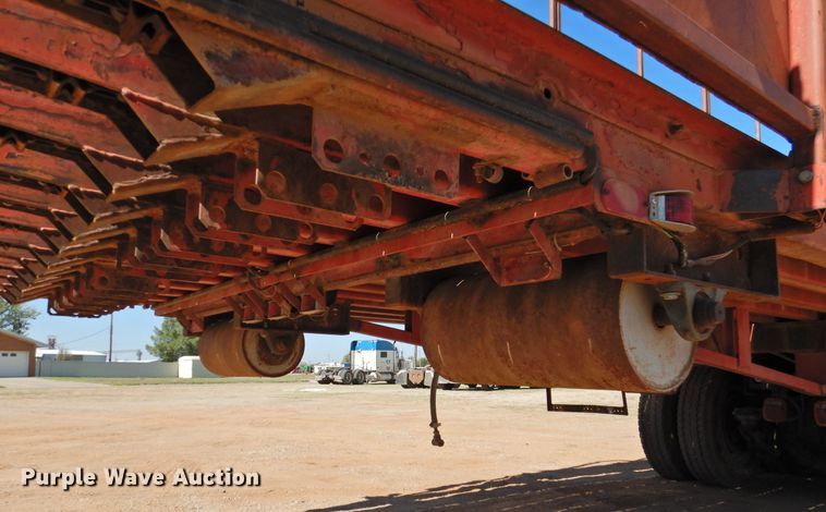 image for item DM8999 1980 International F1954  cotton module truck