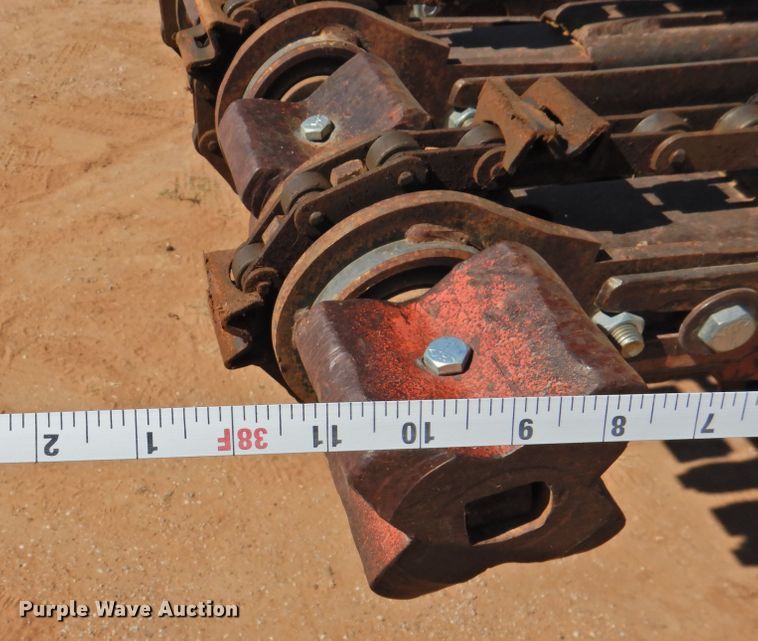 image for item DM8999 1980 International F1954  cotton module truck