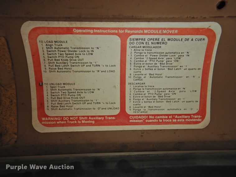 image for item DM8999 1980 International F1954  cotton module truck