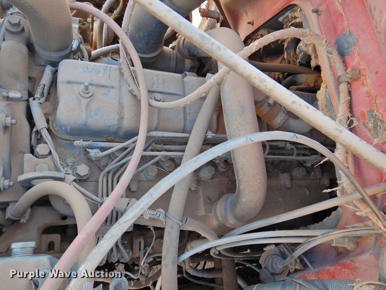 image for item DM8999 1980 International F1954  cotton module truck