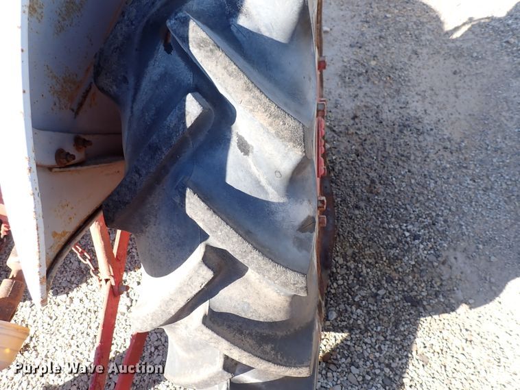 image for item DN2166 Ford  tractor