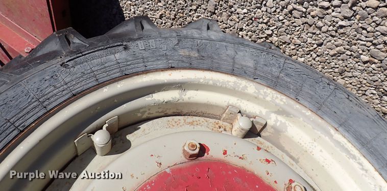 image for item DN2166 Ford  tractor