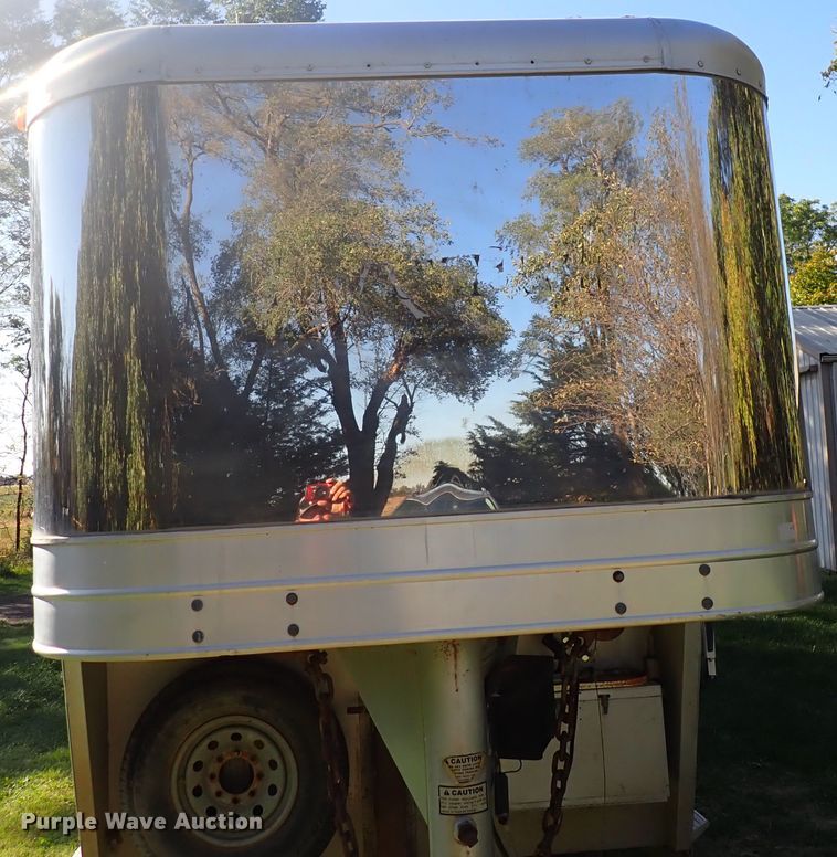 image for item DN2183 2002 Kiefer Genesis X-480  horse trailer