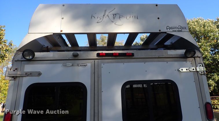 image for item DN2183 2002 Kiefer Genesis X-480  horse trailer