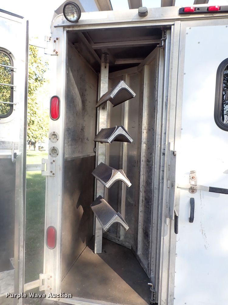 image for item DN2183 2002 Kiefer Genesis X-480  horse trailer