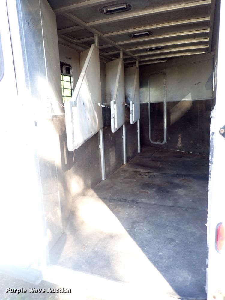 image for item DN2183 2002 Kiefer Genesis X-480  horse trailer