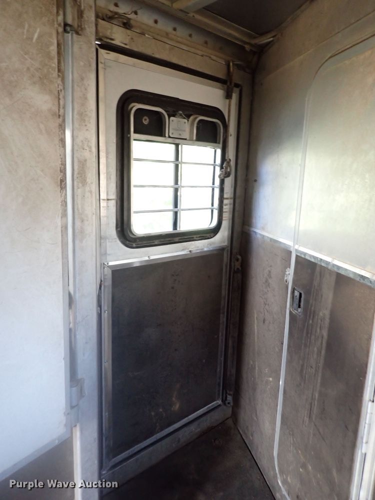 image for item DN2183 2002 Kiefer Genesis X-480  horse trailer