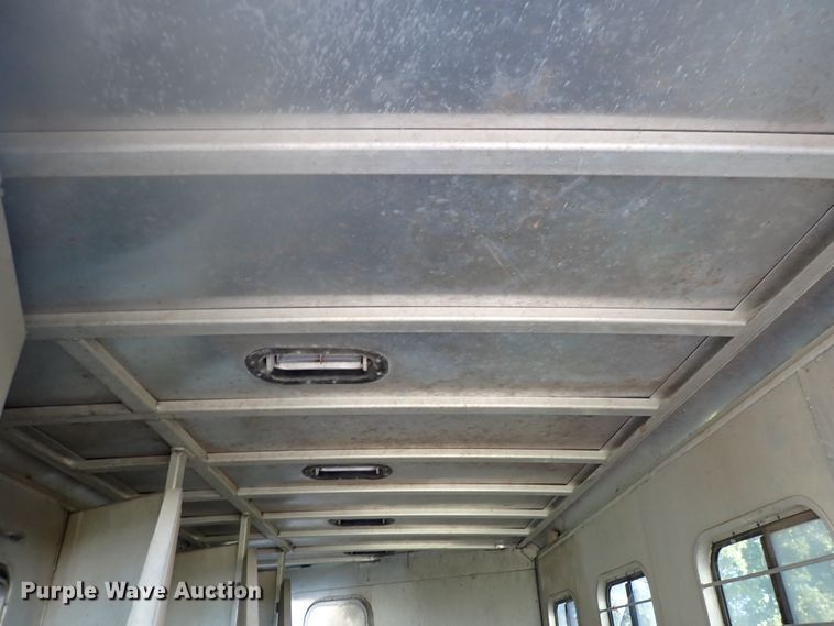 image for item DN2183 2002 Kiefer Genesis X-480  horse trailer