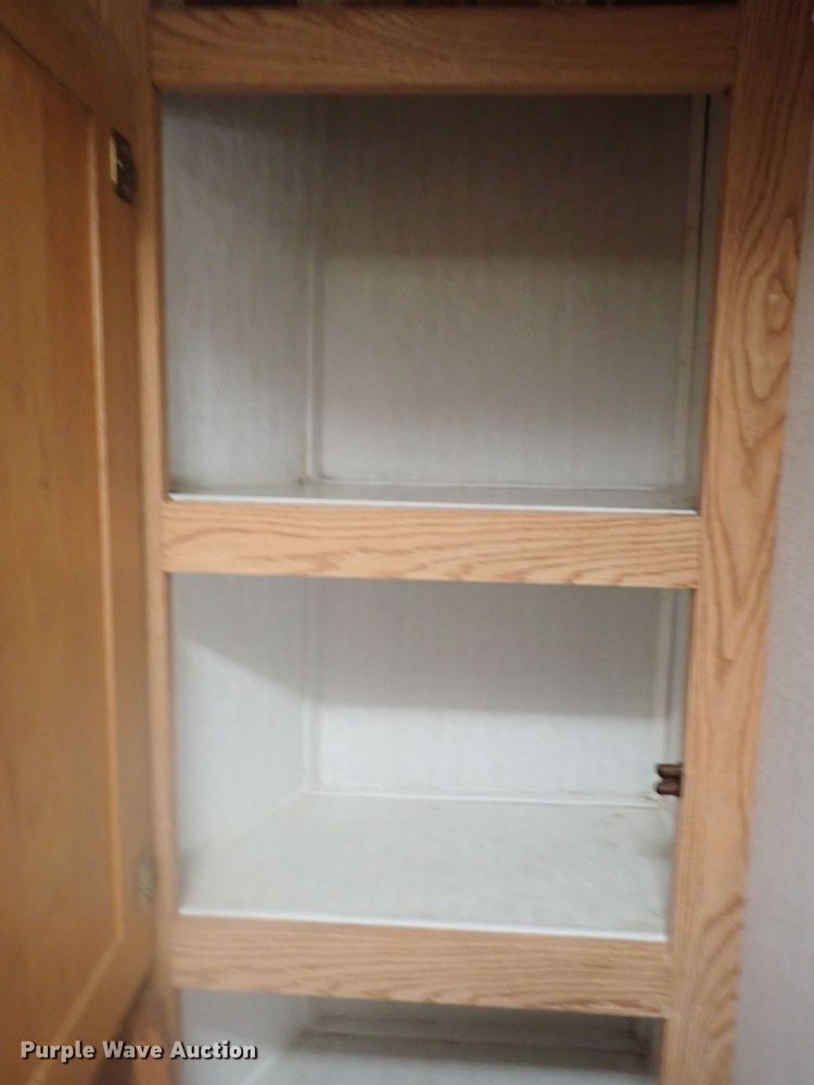 image for item DN2183 2002 Kiefer Genesis X-480  horse trailer