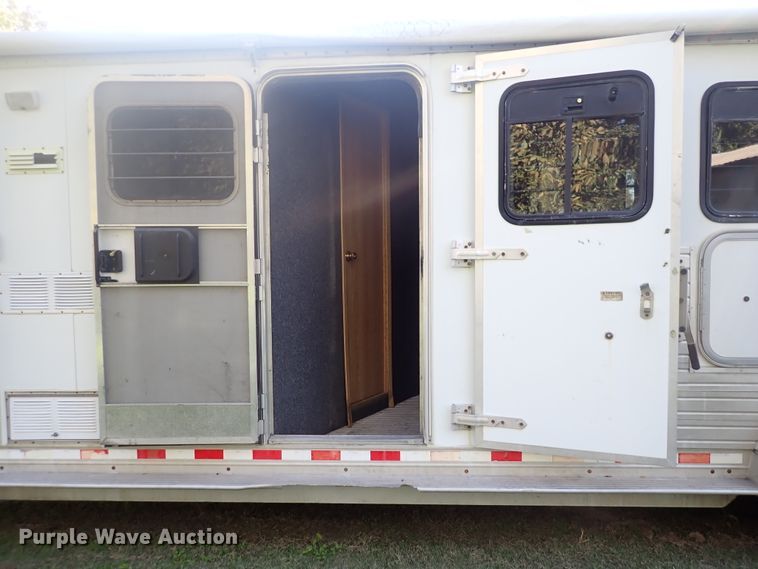 image for item DN2183 2002 Kiefer Genesis X-480  horse trailer