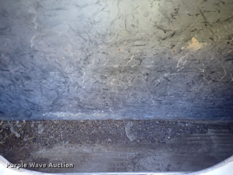 image for item DN2183 2002 Kiefer Genesis X-480  horse trailer