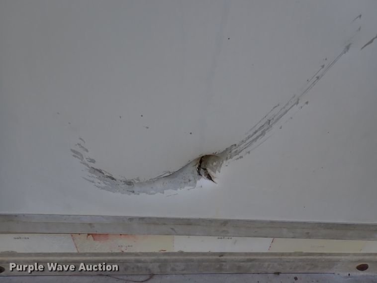 image for item DN2183 2002 Kiefer Genesis X-480  horse trailer