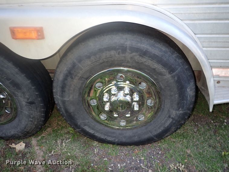 image for item DN2183 2002 Kiefer Genesis X-480  horse trailer