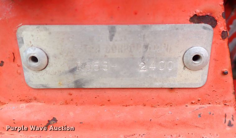 image for item DN2186 1981 Hesston 5580  round baler