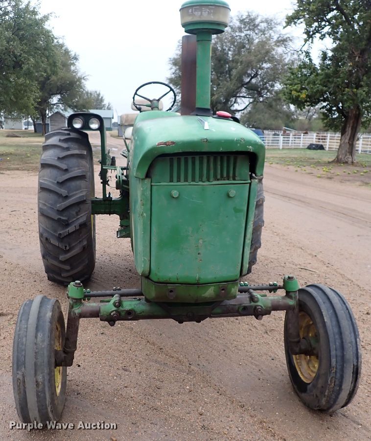 image for item DN2215 1962 John Deere 4010  tractor