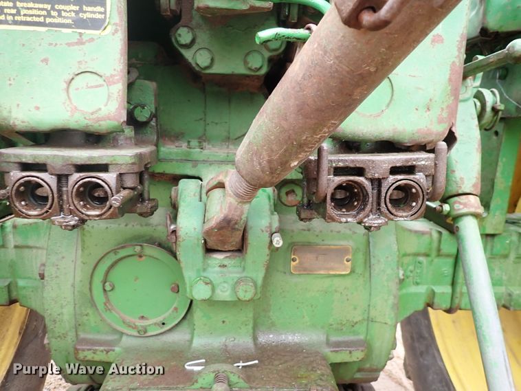 image for item DN2215 1962 John Deere 4010  tractor