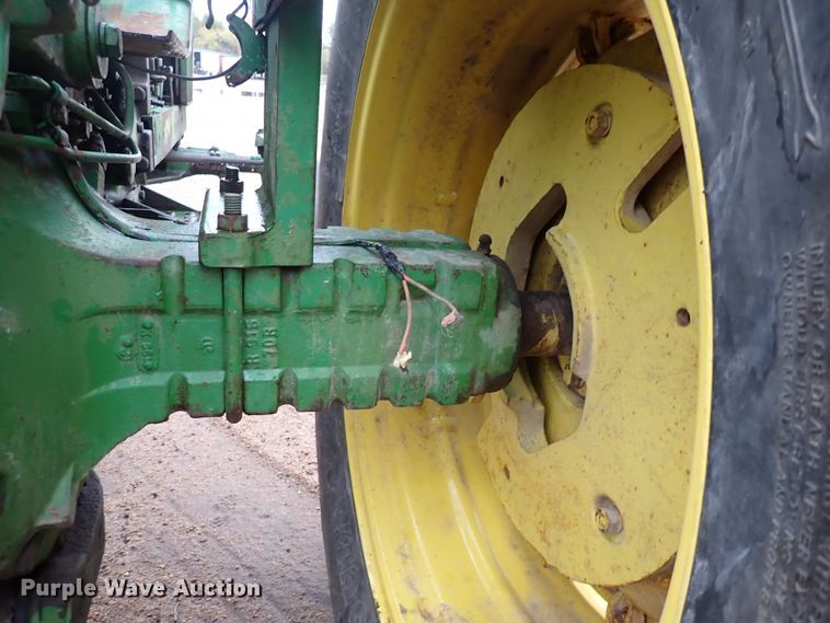 image for item DN2215 1962 John Deere 4010  tractor