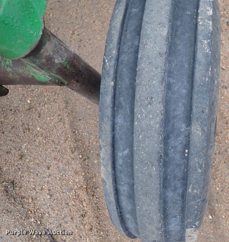 image for item DN2215 1962 John Deere 4010  tractor