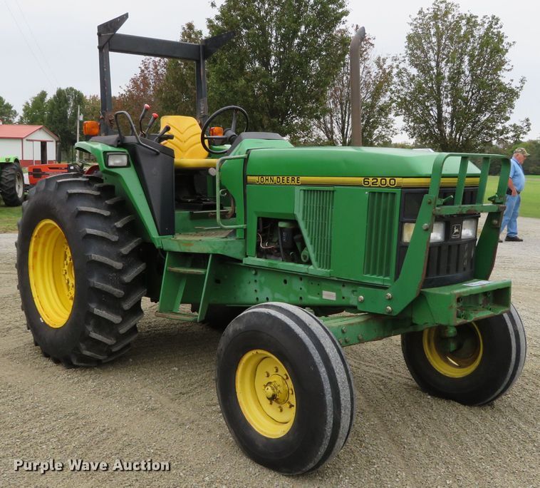 image for item DN7761 1994 John Deere 6200  tractor