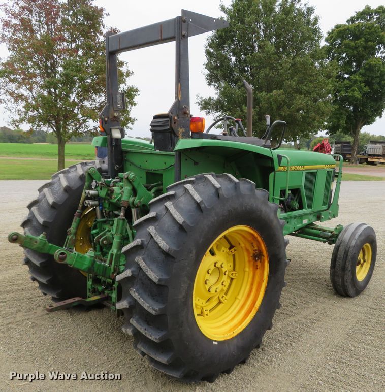 image for item DN7761 1994 John Deere 6200  tractor