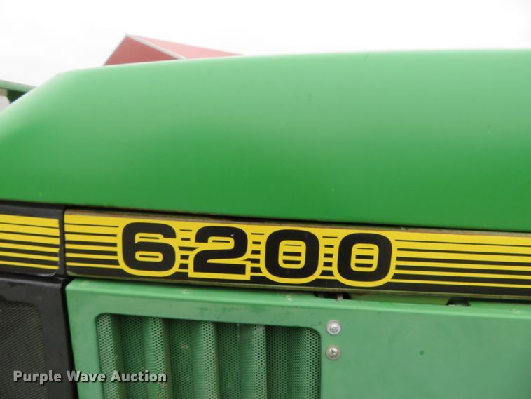 image for item DN7761 1994 John Deere 6200  tractor