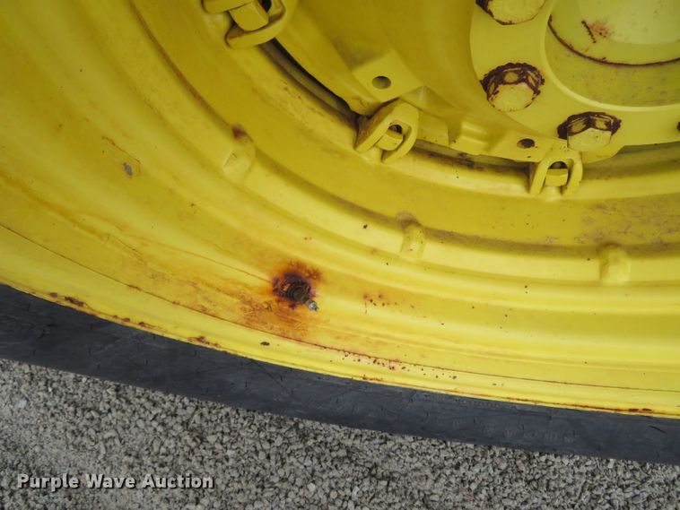 image for item DN7761 1994 John Deere 6200  tractor