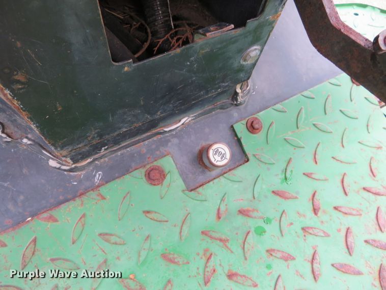 image for item DN7761 1994 John Deere 6200  tractor