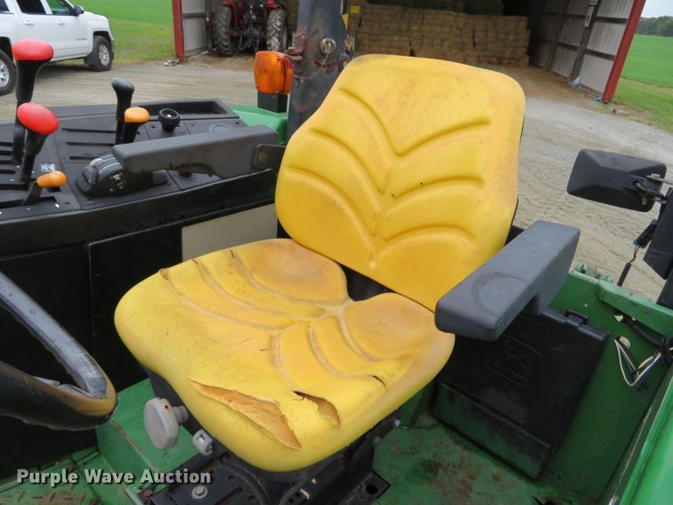 image for item DN7761 1994 John Deere 6200  tractor